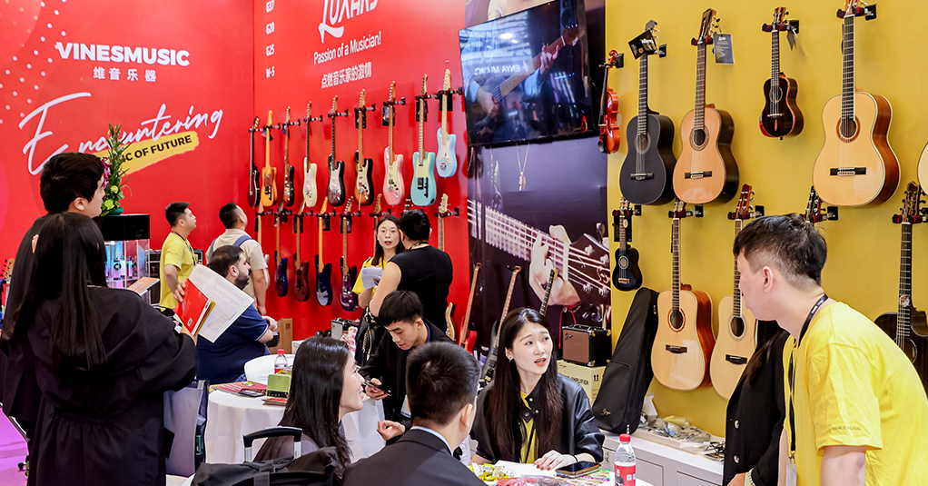 Smiger Guitar showcase